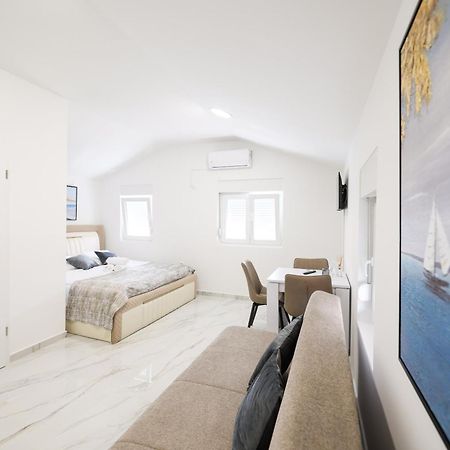 Premium Rooms Prince Zadar Exterior photo